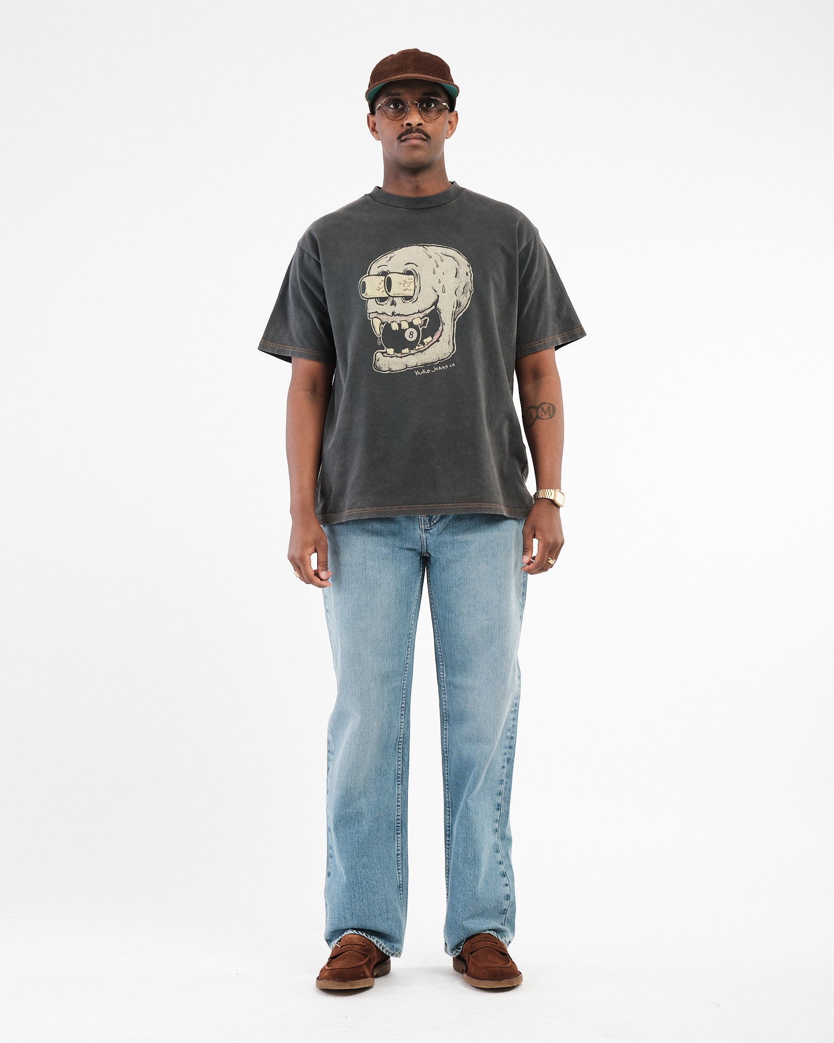 Koffe 8-Ball T-shirt Antracite by Nudie Jeans Co - Meadow