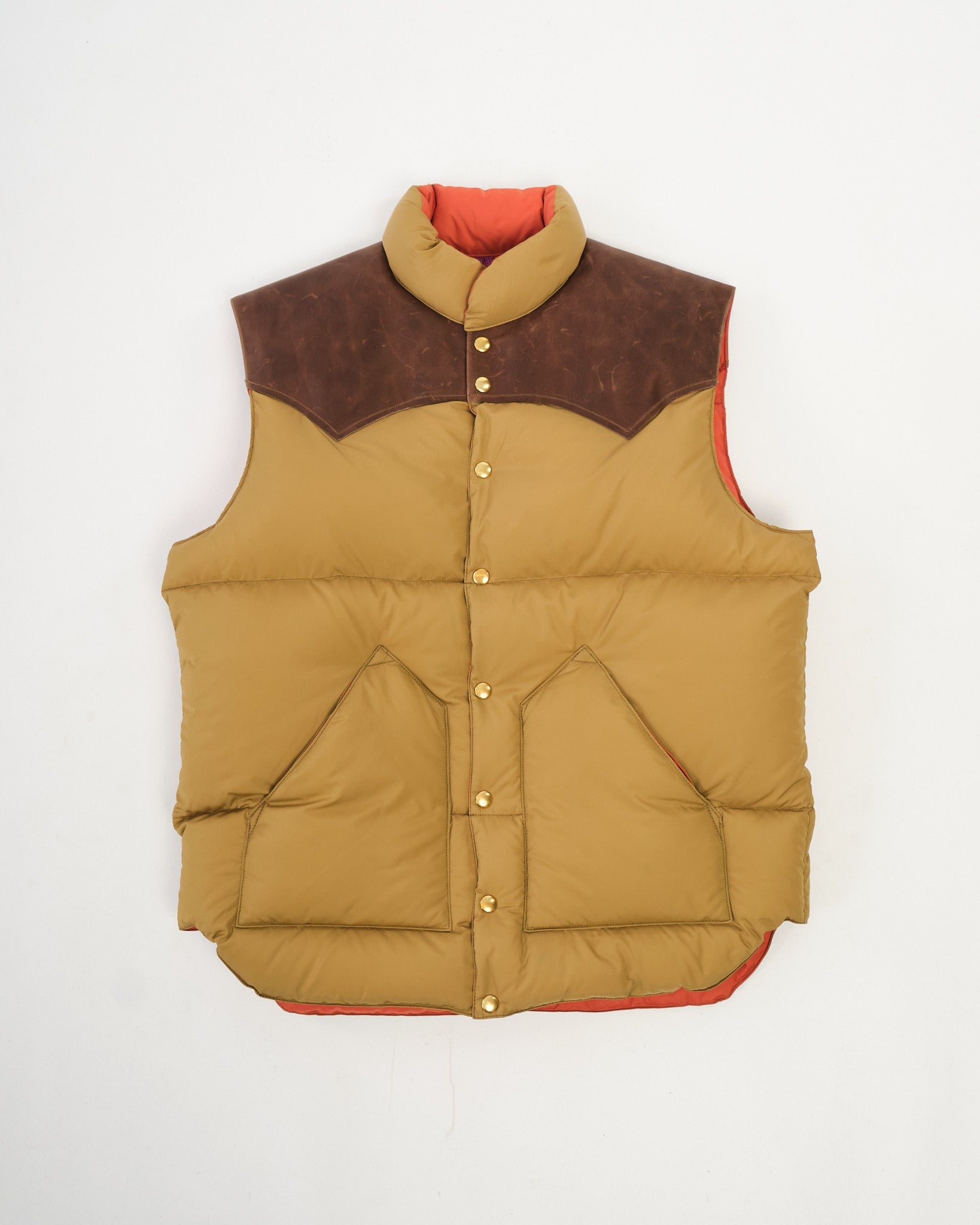 rocky-mountain-warehouse-nylon 