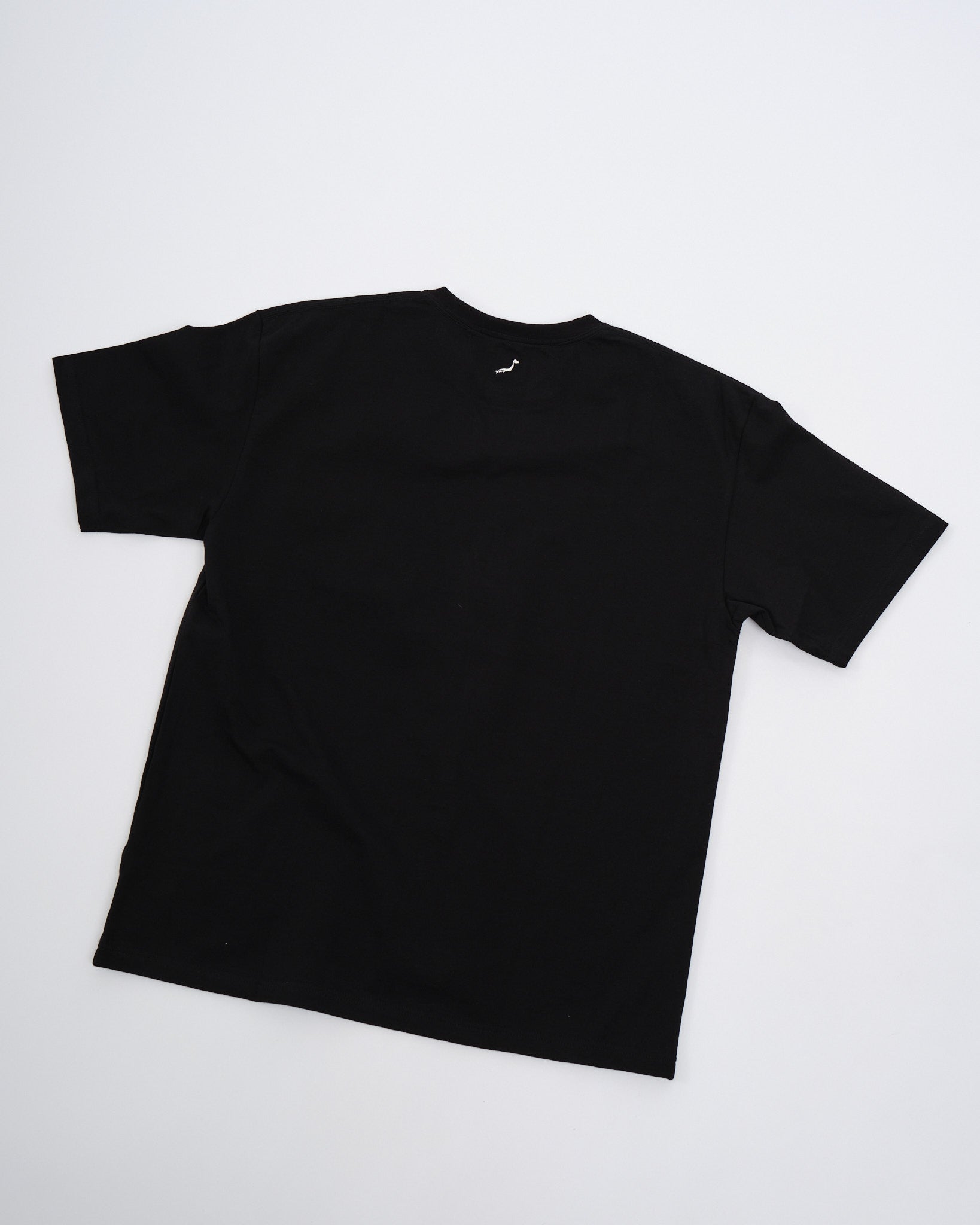T-SHIRT WITH POCKET BLACK - Meadow