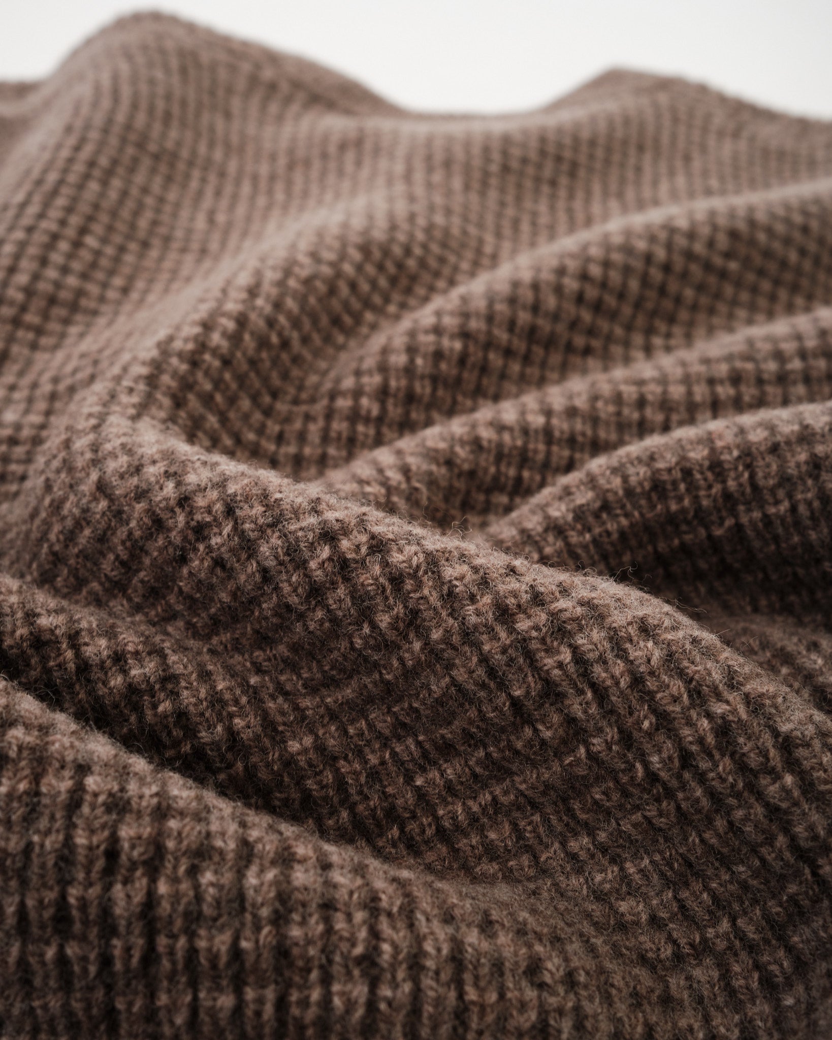 BLADE02.06 Waffle Structured Pullover Grain by Merz B Schwanen