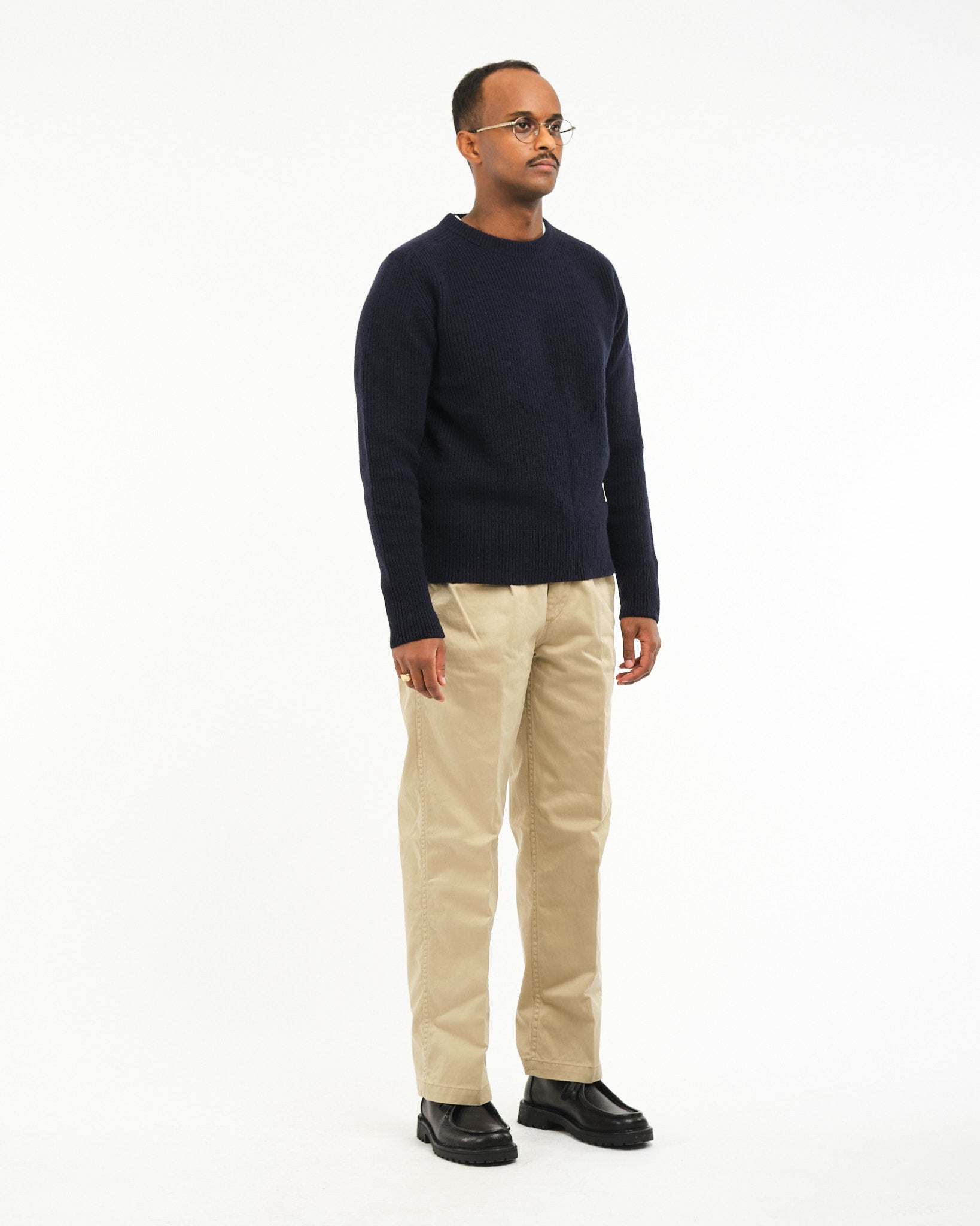 locc02-ribbed-cashmere-crew-