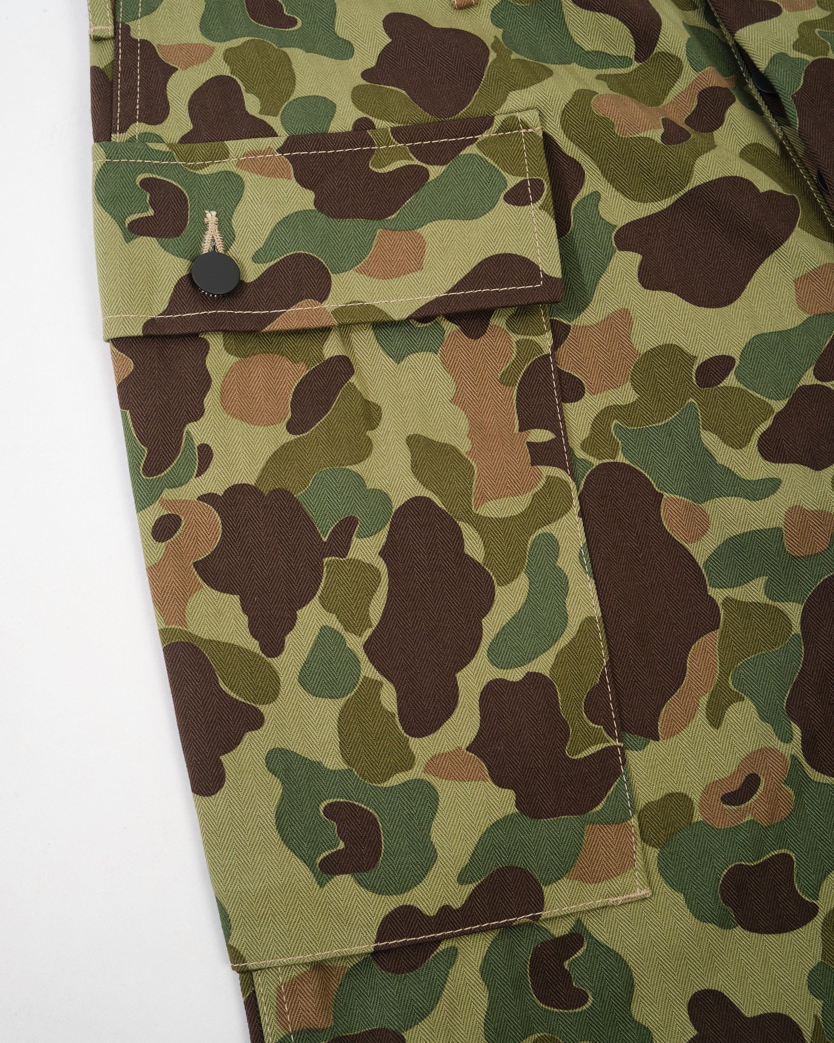 THE REAL MCCOYS | MP26002 REVERSIBLE FROGSKIN CAMOUFLAGE SHORTS