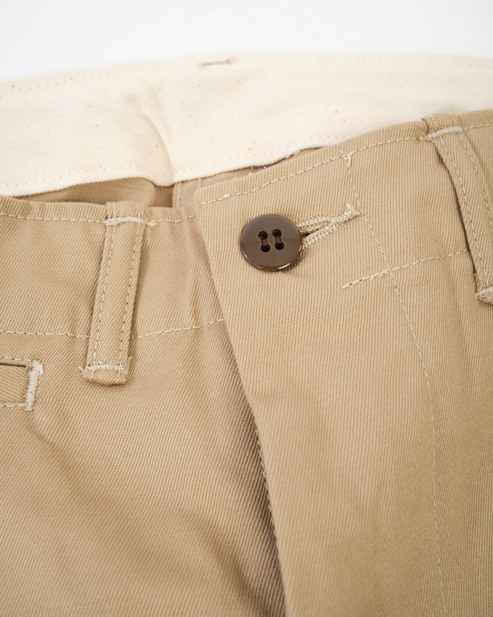 THE REAL MCCOYS | MP26018 TROUSERS, COTTON, KHAKI, 1945 | MEADOW
