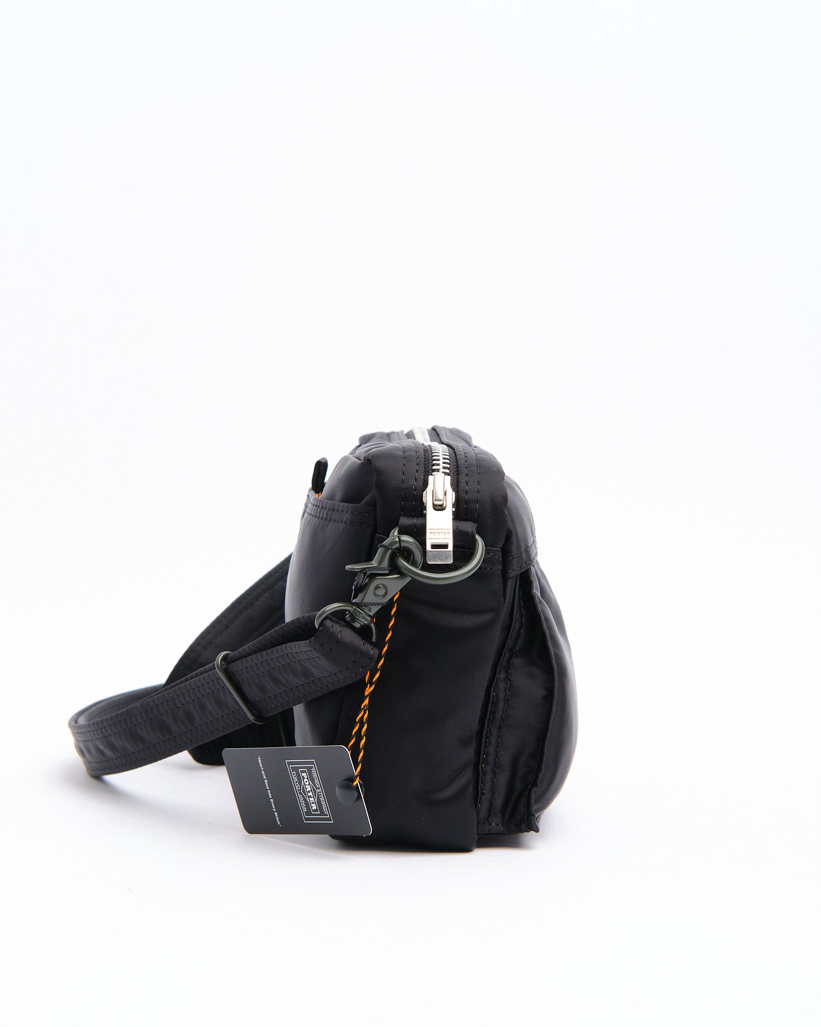 【現行】PORTER / TANKER SLING BAG / ブラック　最新型 TANKER(タンカー) SLING BAG | 吉田カバンホームページ