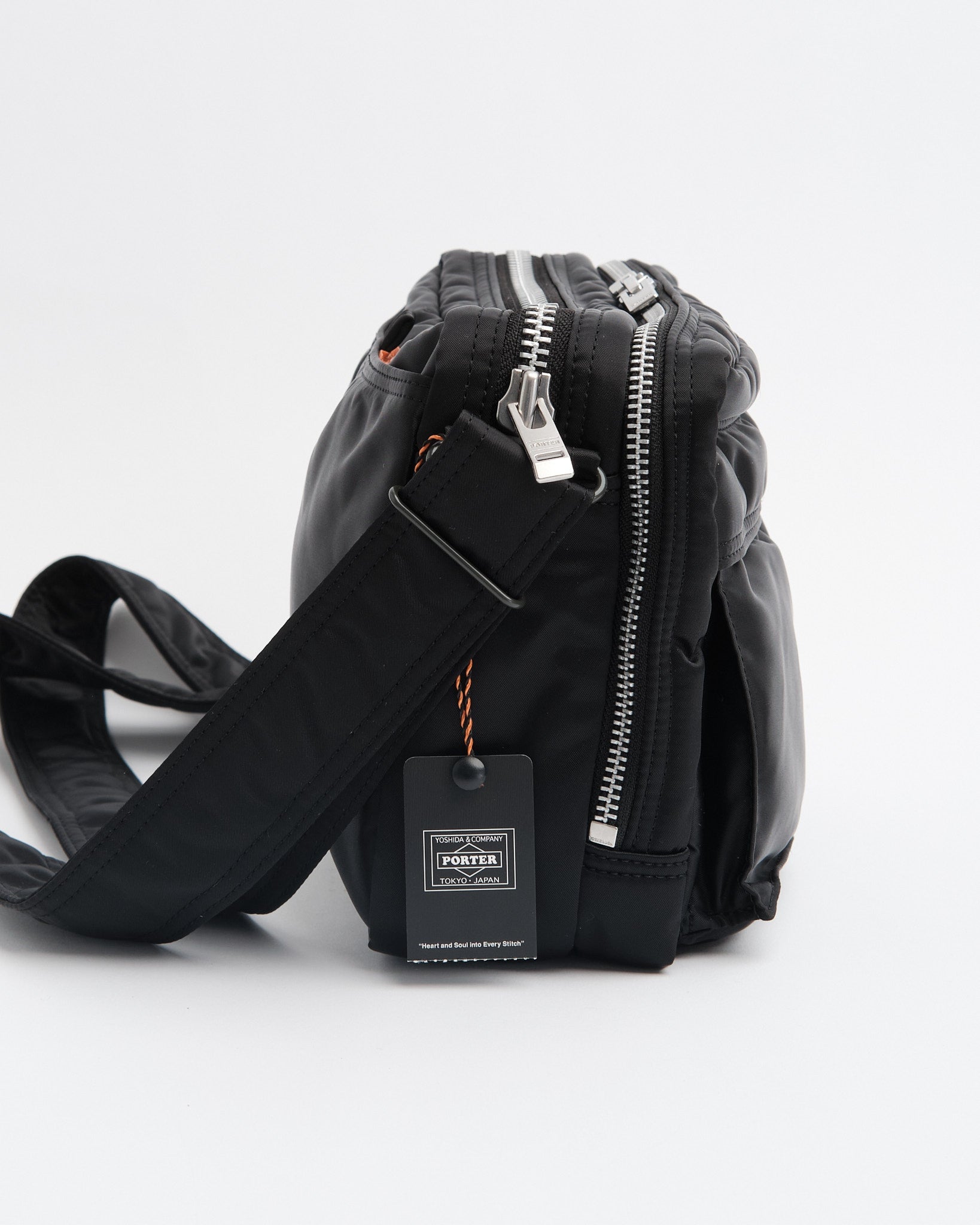 porter | New Tanker Sling Bag W Zip Black | meadow