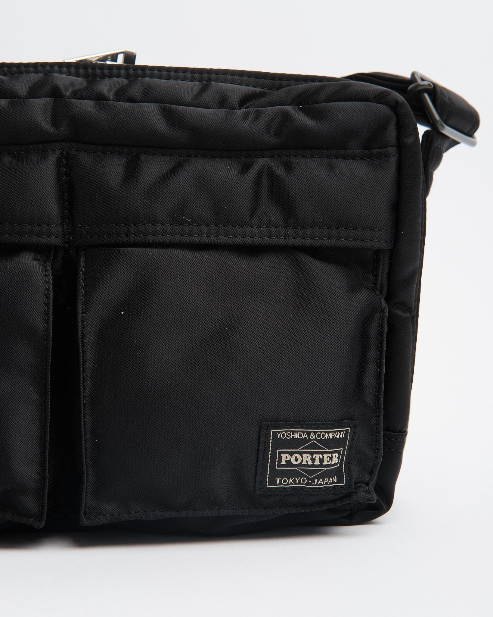 porter | New Tanker Sling Bag W Zip Black | meadow