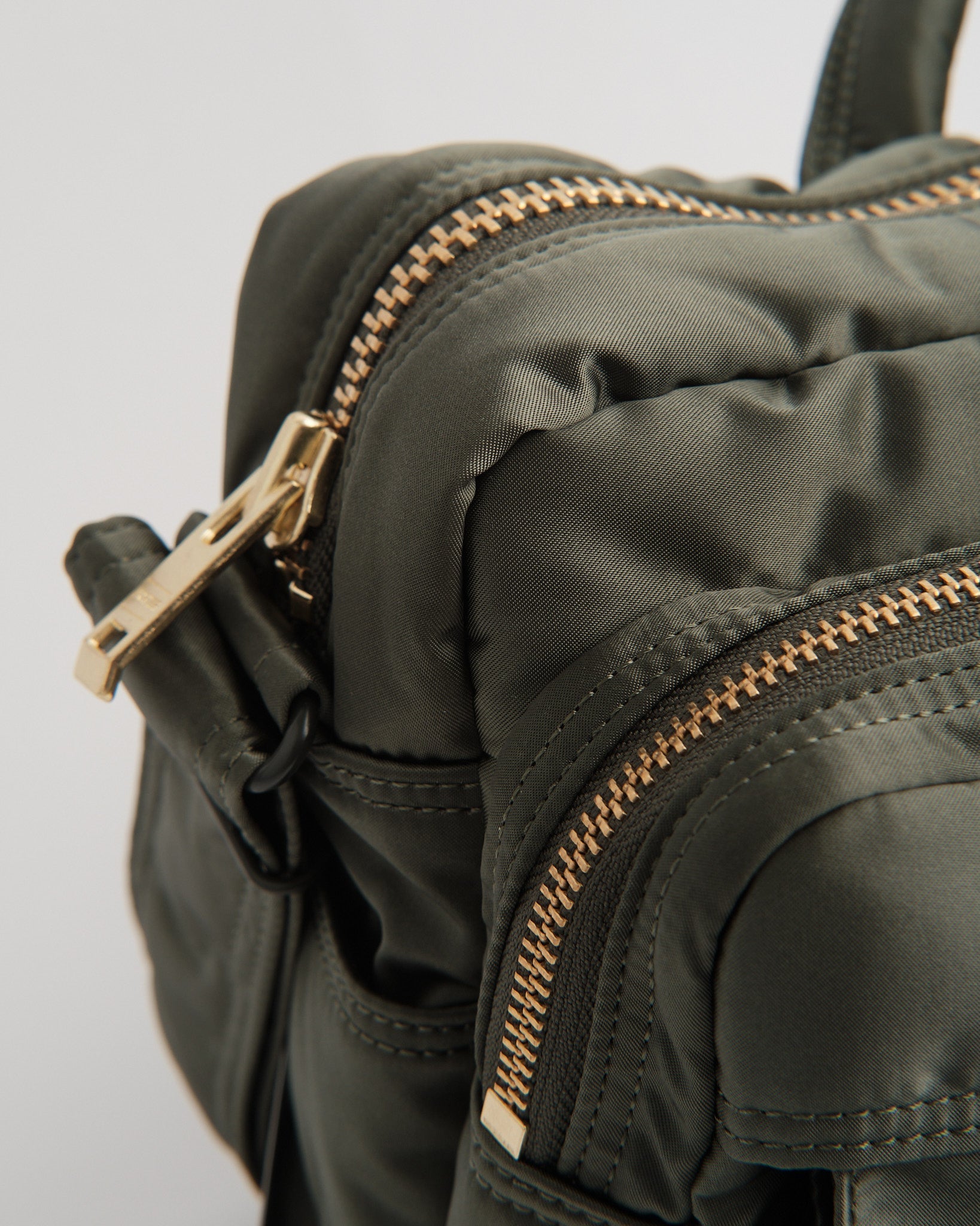 porter | Tanker Sling Bag W Zip (XL) Sage Green | meadow
