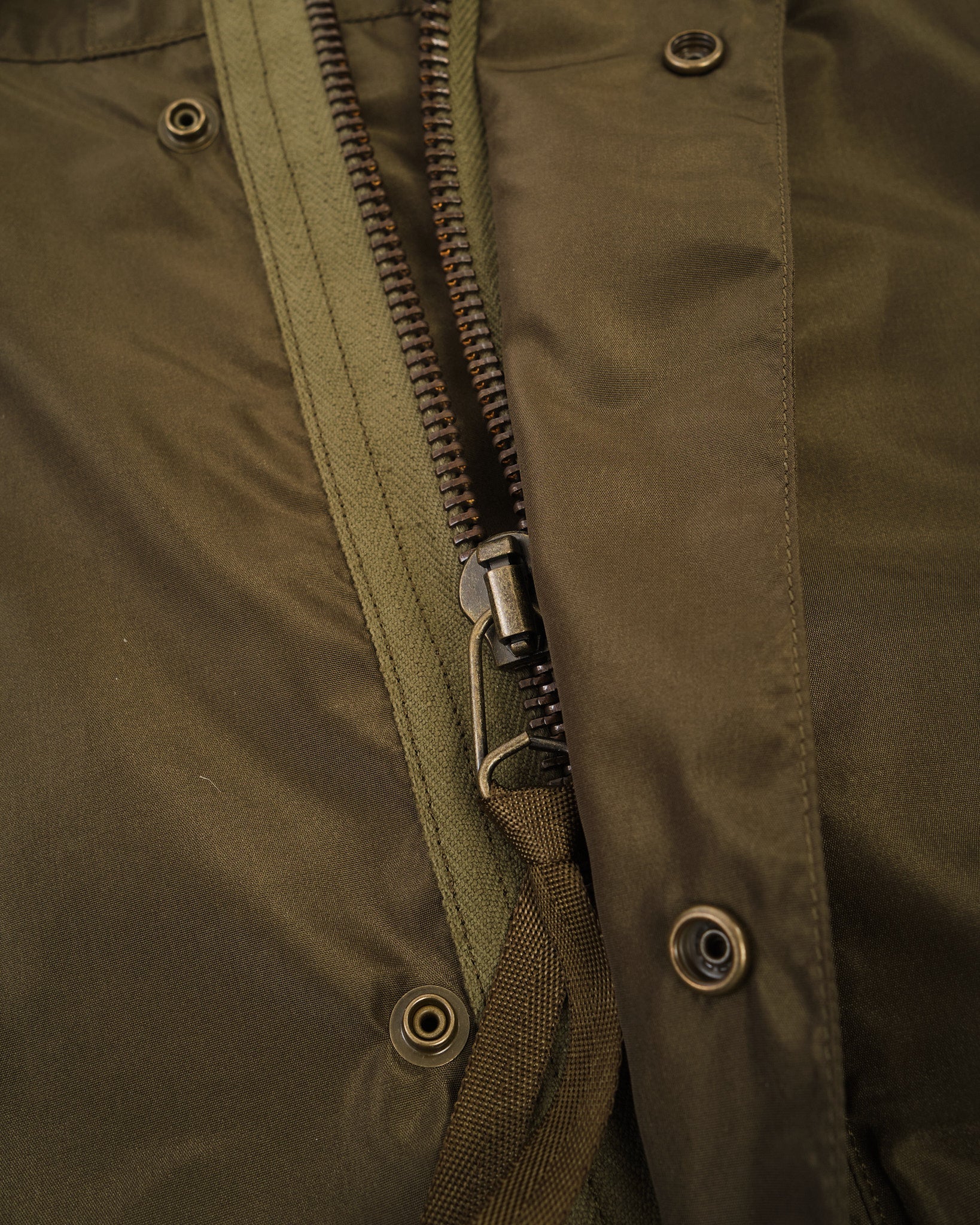 KAPTAIN SUNSHINE | Silk Poly Mil Coat Olive | MEADOW