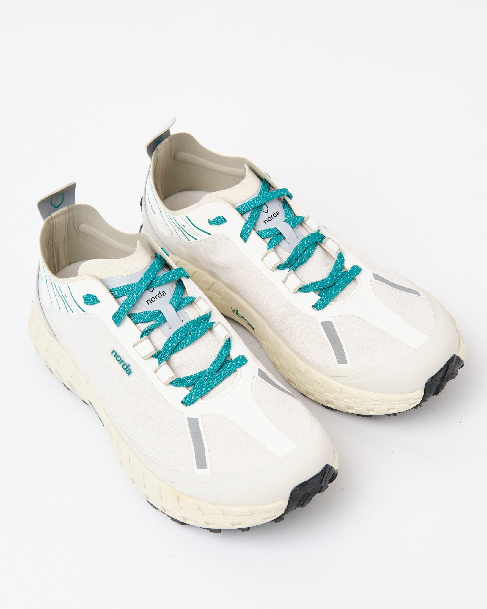 001 M Retro White/Forest - Meadow