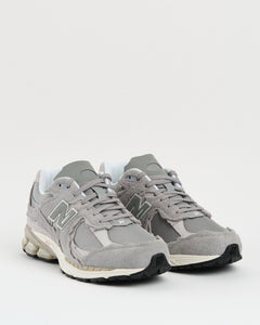 2002R Protection Pack SLATE GREY/BRIGHTON GREY M2002RDM from New Balance - photo №2. New Footwear at meadowweb.com
