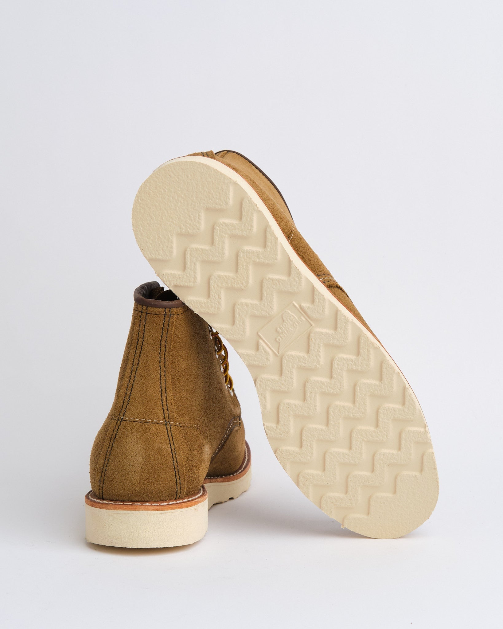 8881 Classic Moc Toe Olive Mohave - Meadow