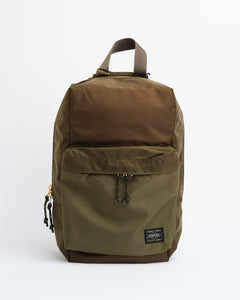Force Sling Shoulder Bag Olive Drab from Porter by Yoshida - photo №1. New Bags at meadowweb.com