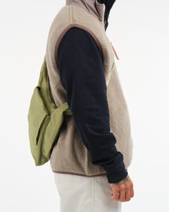Sample Sling Bag Moss from ARCS LONDON - photo №6. New Bags at meadowweb.com