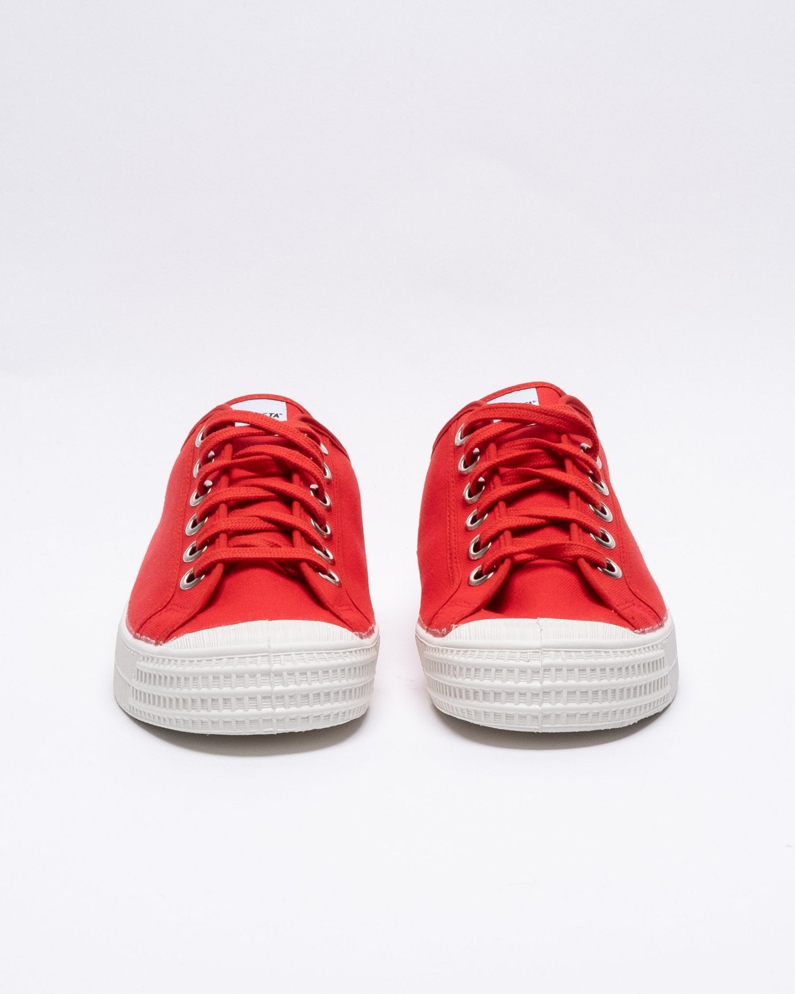 Star Master Classic Cherry by Novesta - Meadow