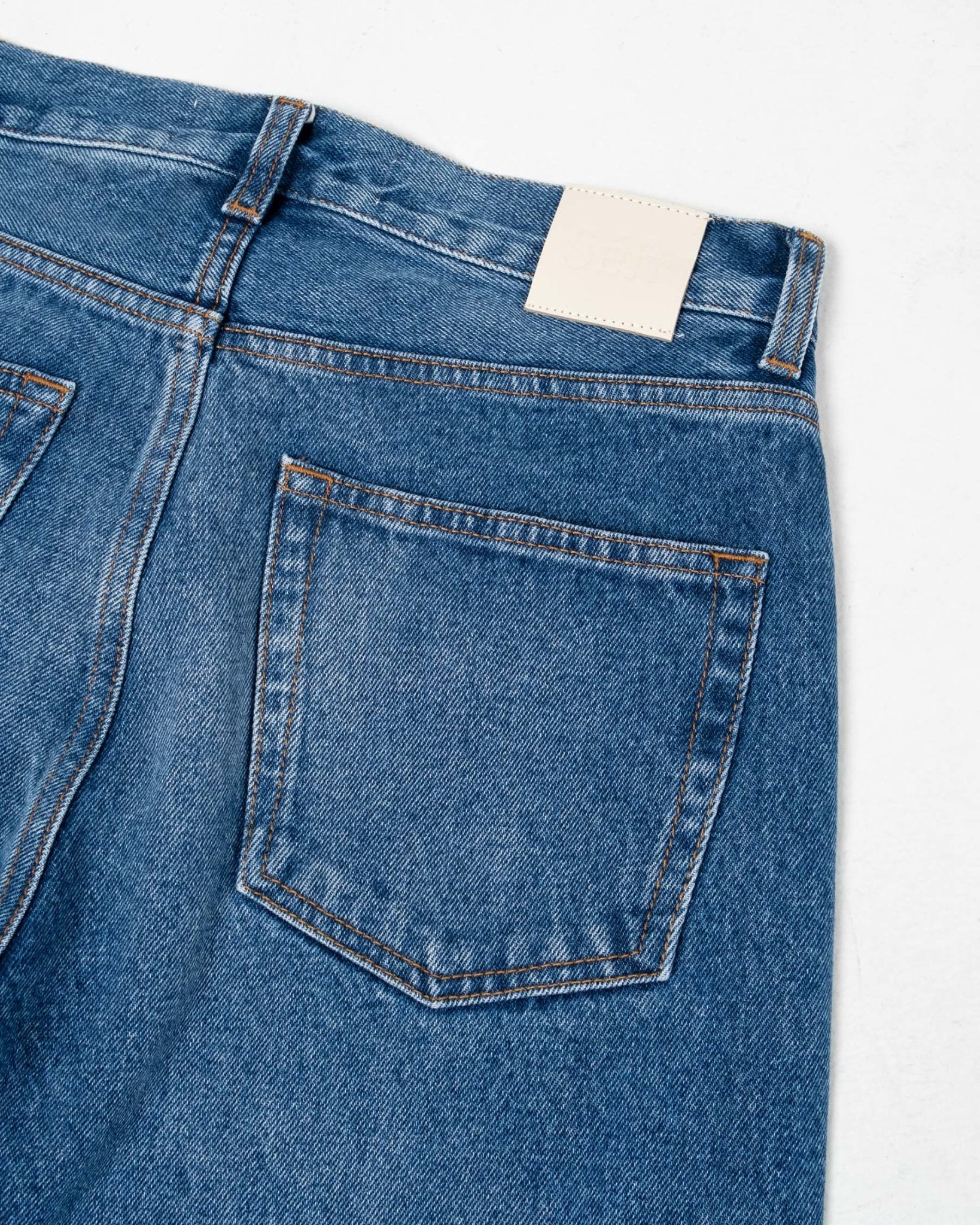 Straight Cut Jeans Worn Wash - Meadow