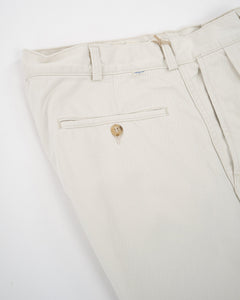 TWO TUCK WIDE TROUSERS IVORY from orSlow - photo №2. New Trousers at meadowweb.com