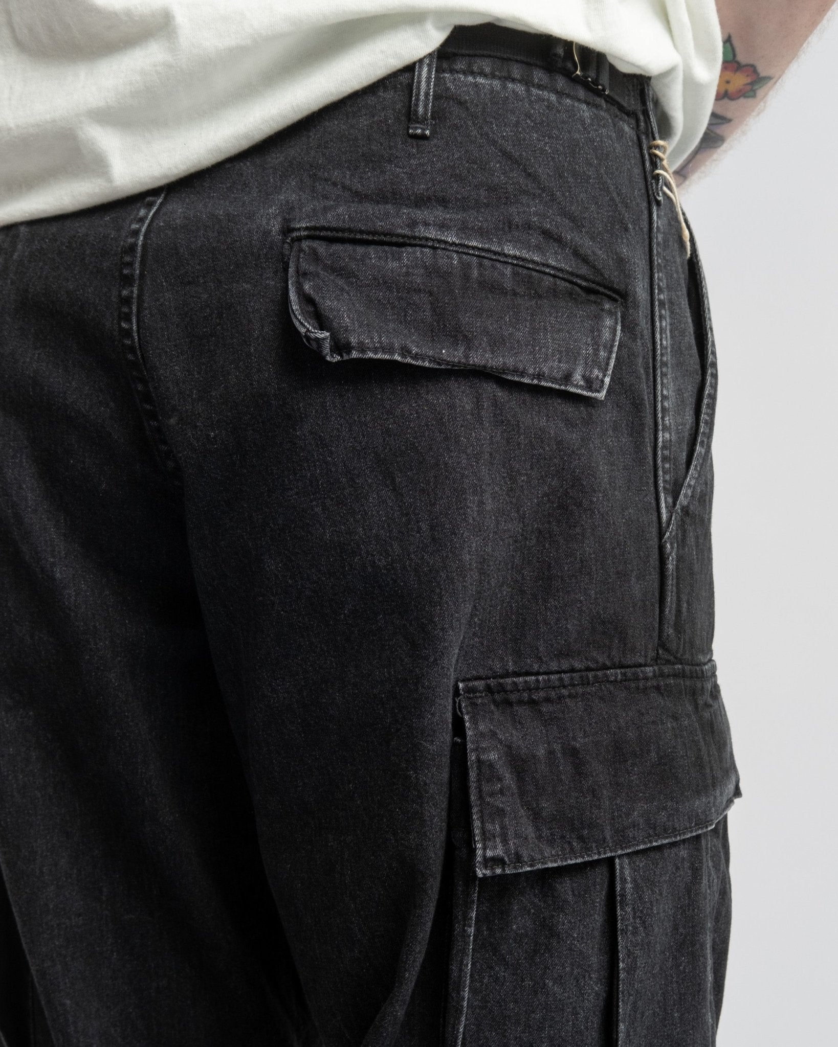 US Army Vintage Fit 6 Pockets Black Denim Stone Cargo Pants D61S - Meadow