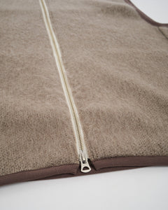 Zip-Up Mohair Vest Beige from Nanamica - photo №2. New Vests at meadowweb.com